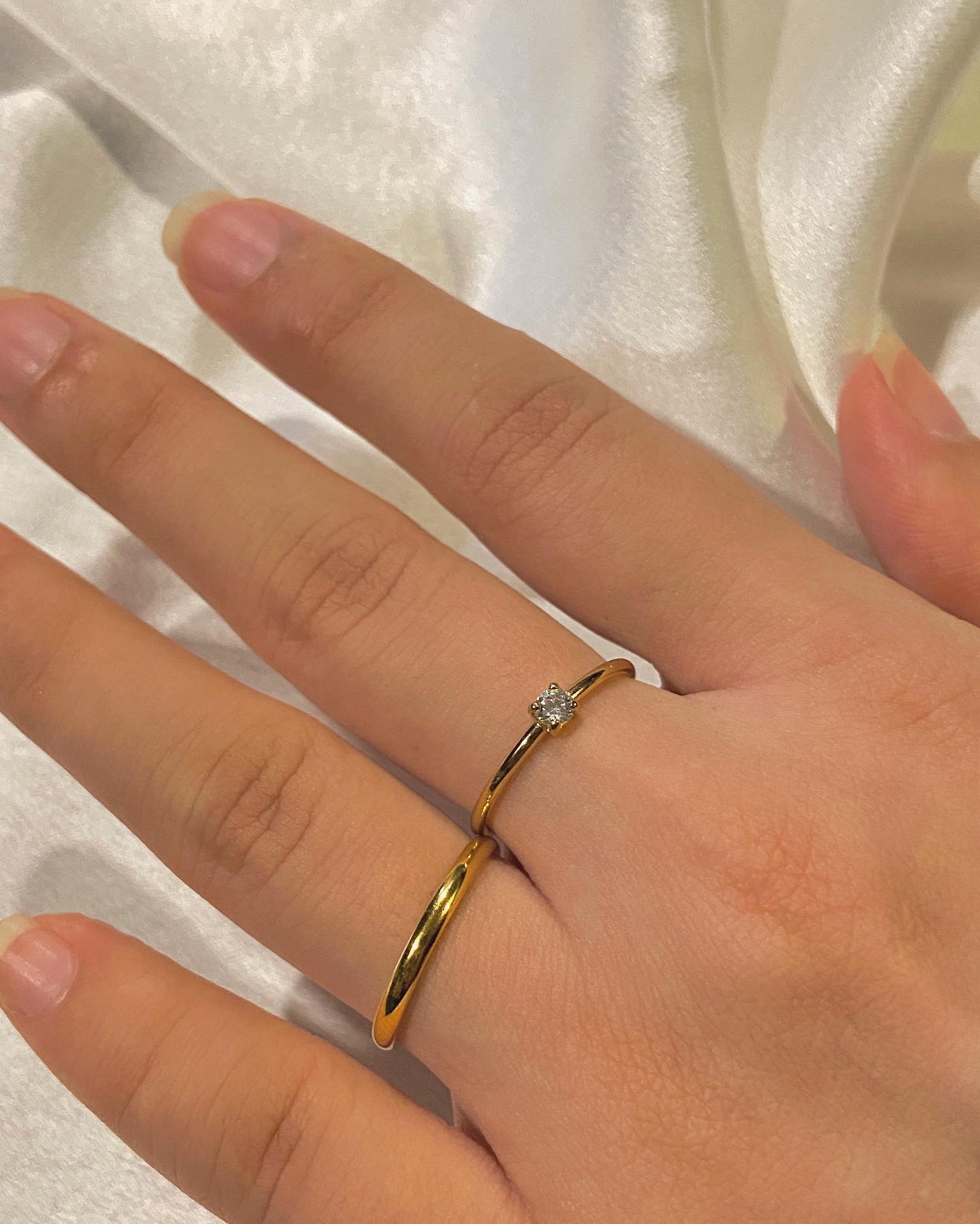 Nova - Minimalist Solitaire Ring