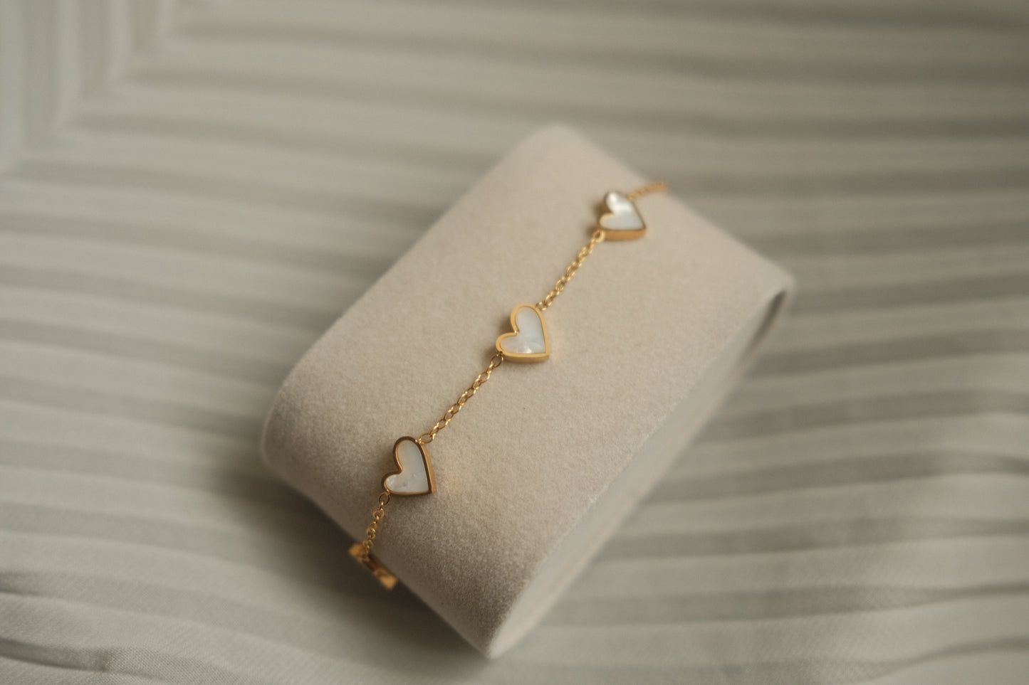 Heart Shell Bracelet