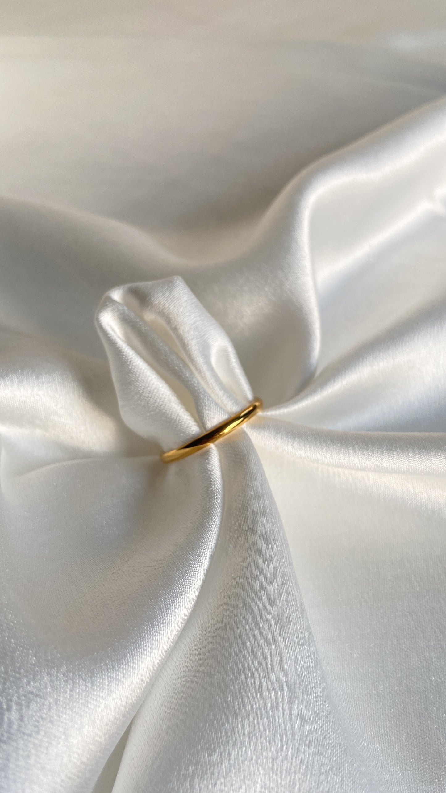 Minimal Gold Ring Band