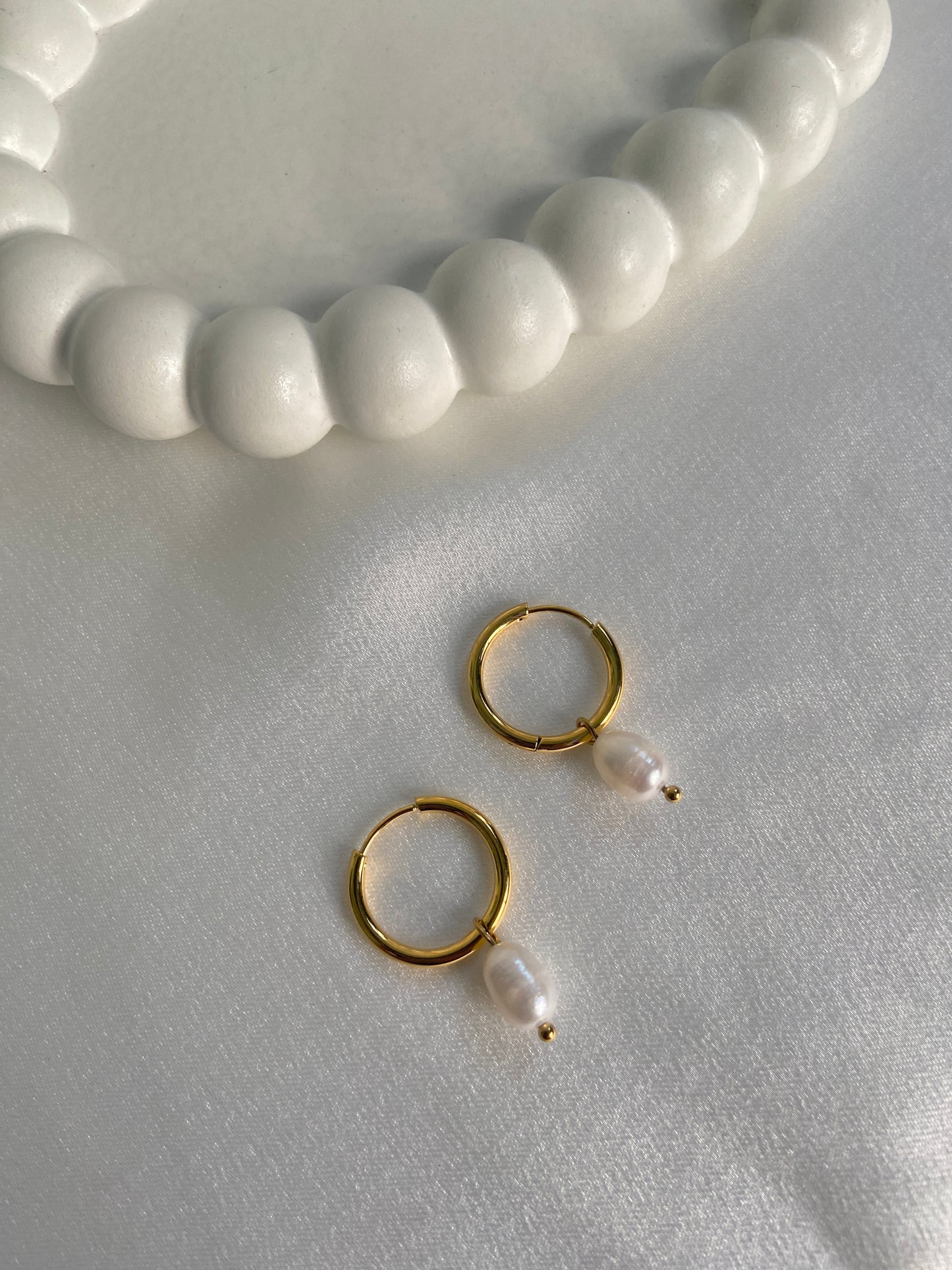 Pearly Hoops