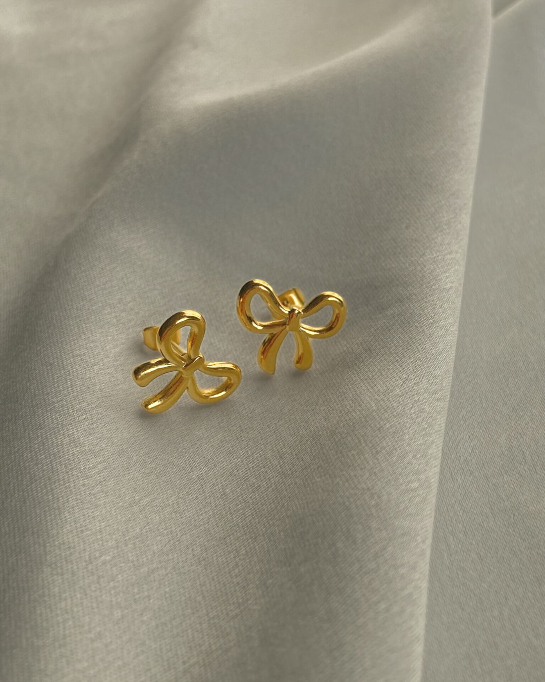 Coquette Studs