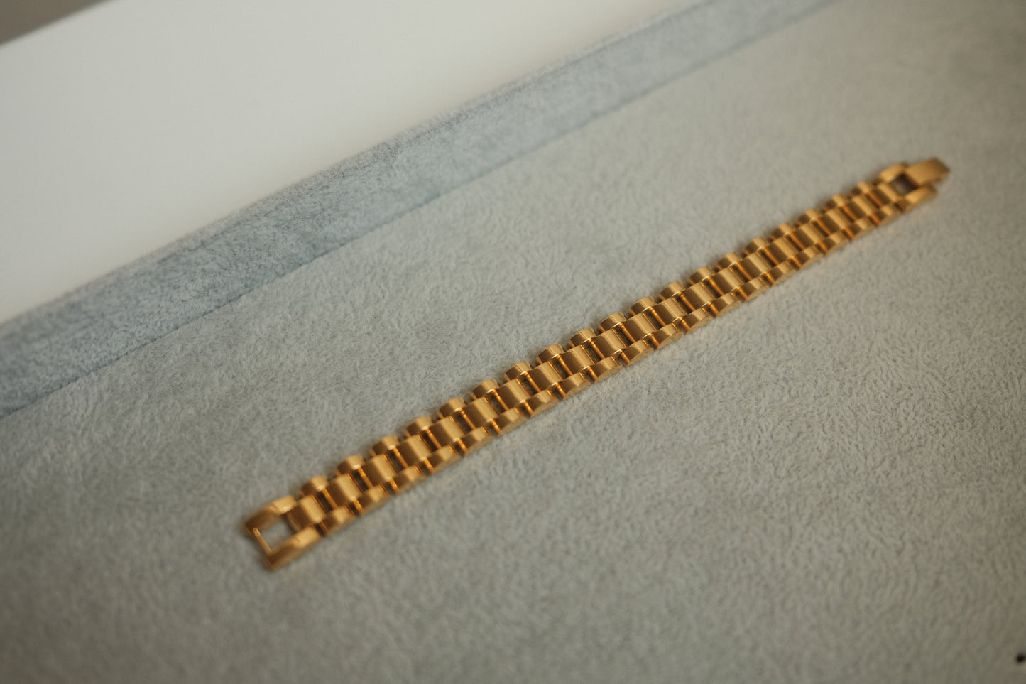Classic Gold Watch Chain Band