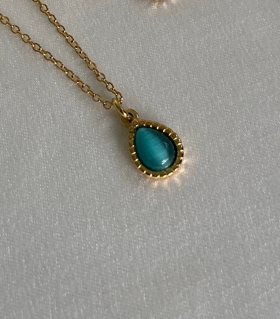 Drop  Pendant Necklace